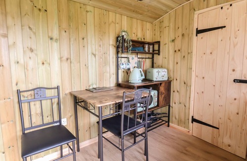 Whitchurch Cottage | The Oak Hut