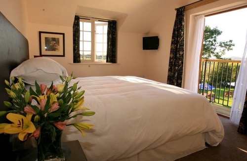 Ledbury Bed & Breakfast | The Oak Inn Staplow