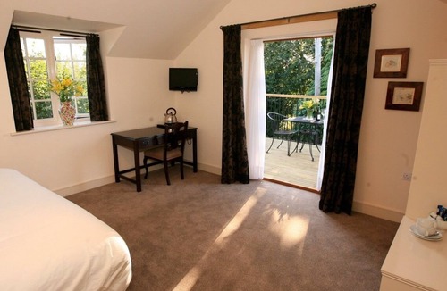 Ledbury Bed & Breakfast | The Oak Inn Staplow