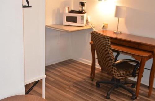 La Grange Hotel | The Oak Motel