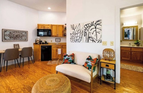 Valley Head Apartment | The Oak Upscale Apartment