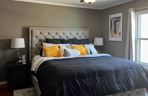 Oak Park - Northwood Condo | The Oaks - A RE Solutions XV Short Term Rental