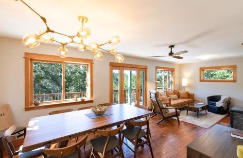 Lyle House | The Oaks feat Private Disc Golf Course