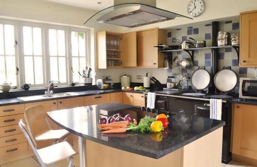 All Stretton House | The Oaks