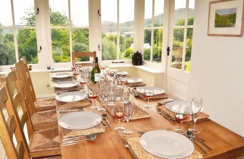 All Stretton House | The Oaks