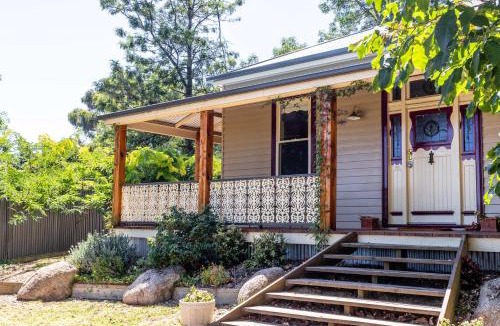 Lilydale Bed & Breakfast | The Oaks Lilydale Accommodation