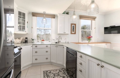 Chester Basin Villa | The Oaks Seaside Retreat
