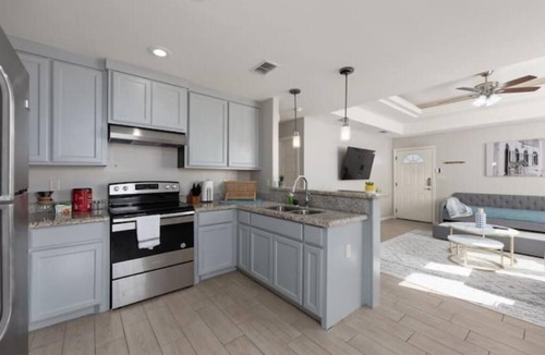 Edinburg Apartment | The Oaks. Spacious 3Br/2Ba.Gated/Parking