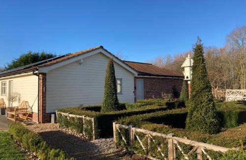 Stowmarket Villa | The Oaks Stable cottage