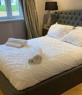 Stowmarket Villa | The Oaks Stable cottage