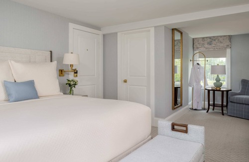 Unionville Bed & Breakfast | The Oaks Waterfront