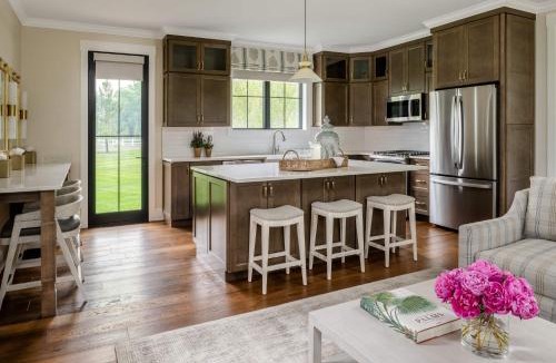 Unionville Hotel | The Oaks Waterfront Hotel