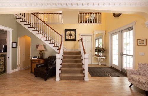Spirit Lake Bed & Breakfast | The Oakwood Inn Okoboji