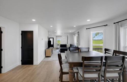 West Liberty House | The Oasis Country 3 BR Farmhouse