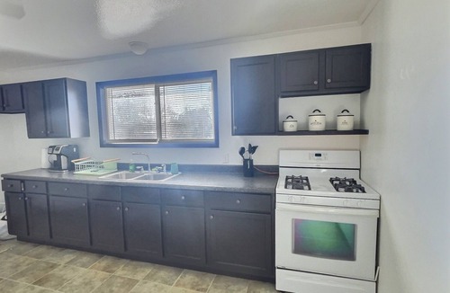 Cushing Hotel | The Oasis Extended Stay