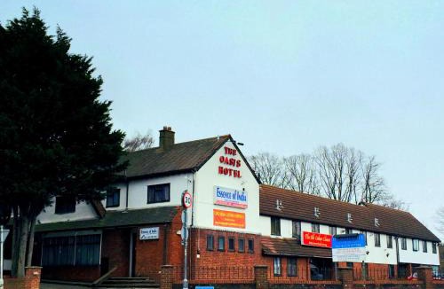 Old Harlow Hotel | The Oasis Hotel