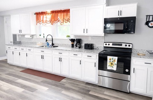 Columbus House | The Oasis of East Columbus - Military & Family Friendly 4 bedroom home!