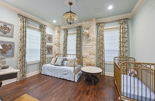 Brazos Valley Cabin | The Oasis on 358, Luxury Safari Estate, 8BR, Sleeps 22, Resort-Style Pools