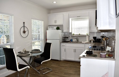 Denton House | The Oasis Private Guest House 1BR 1BA
