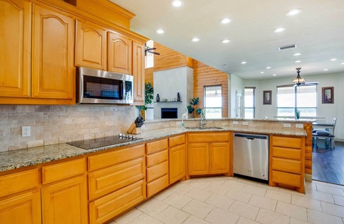 Westminster House | ‘The Oasis Ranch’ 20-Acre Ranch in Whitewright!