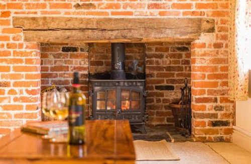 Newenden House | The Oast by Bloom Stays