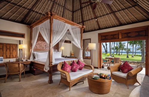 Seminyak Resort | The Oberoi Beach Resort, Bali