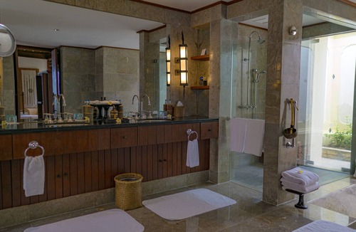 Sigar Penjalin Hotel | The Oberoi Beach Resort, Lombok