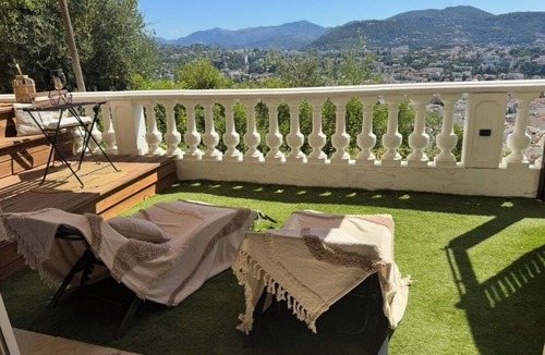 Saint-Sylvestre Bed & Breakfast | The observatory