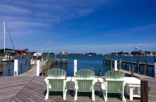 Ocracoke Hotel | The Ocracoke Harbor Inn