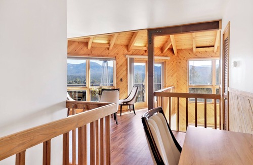Whispering Forest Cabin | THE Octagon #2394