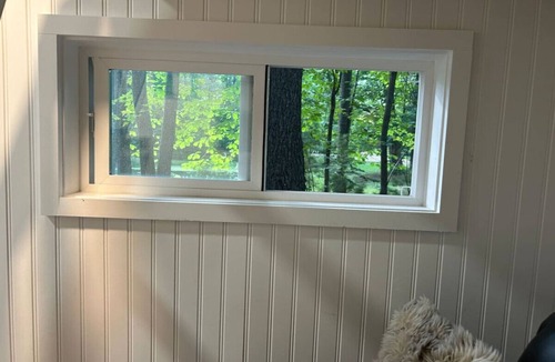 Pine City House | “The Office” tiny home at the Wooded Retreat