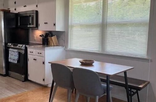 Cottonwood Shores House | The O’Hare Cottage by Lake LBJ