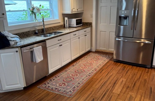 Avon House | The Old Avon 1800 Manor