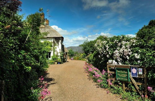 Crowcombe House | The Old Bakery (Sleeps 4. 2 Bedrooms)