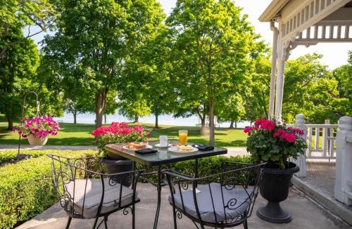 Old Town Historic District Hotel | The Old Bank House