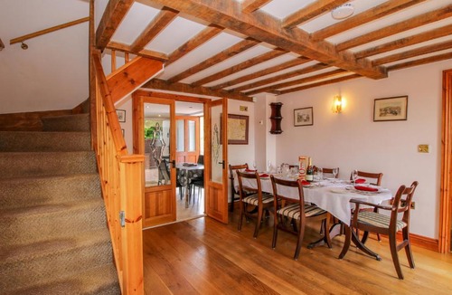 Bishops Castle House | The Old Barn