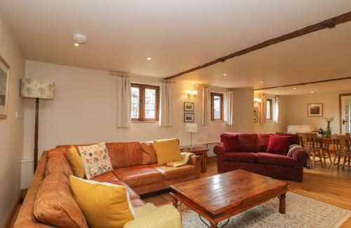 Westbrook Court House | The Old Barn