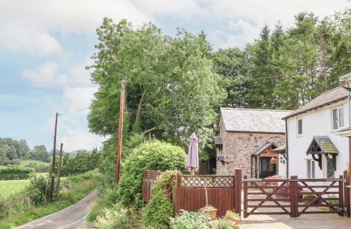 Llanferres House | The Old Barn
