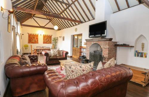 Walcott House | The Old Barn