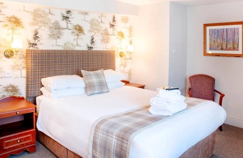 Warminster Hotel | The Old Bell Inn