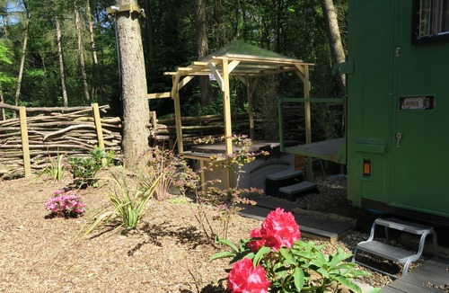 Warlingham House | The Old Bread Lorry with hot tub