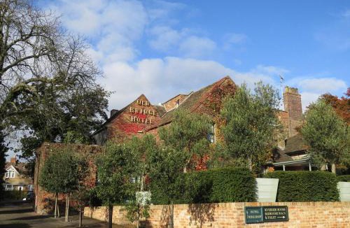 Godmanchester Hotel | The Old Bridge