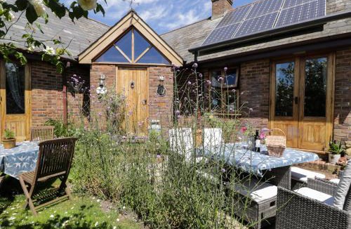 Woodfalls House | The Old Byre