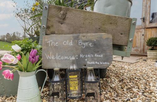 Woodfalls House | The Old Byre