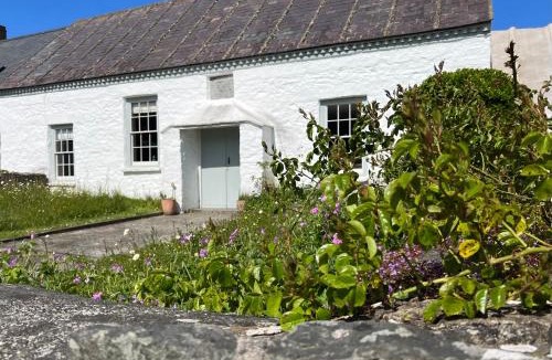 St Brides House | The Old Chapel
