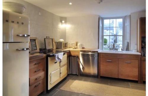 St Brides House | The Old Chapel