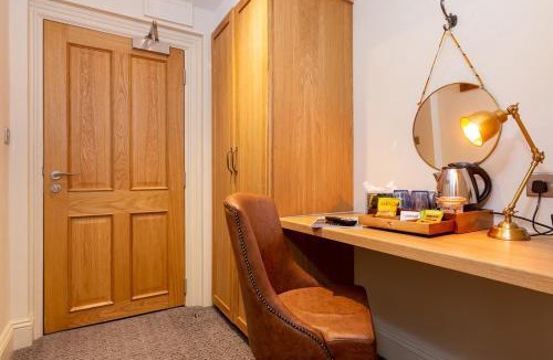 Harpenden Hotel | The Old Cock Inn