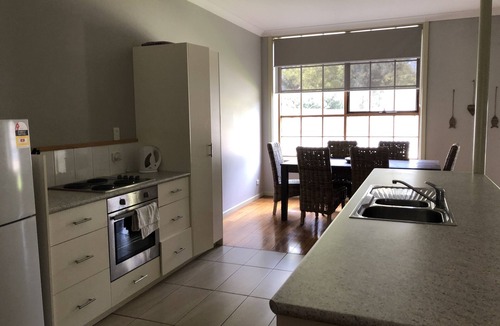 Merricks North Apartment | The old Coolstore - Jonathon Apartment