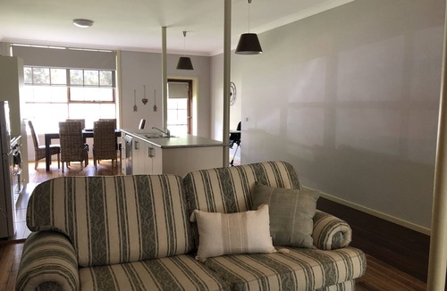 Merricks North Apartment | The old Coolstore - Jonathon Apartment