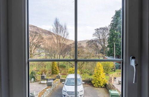 Penrith Cottage | The Old Cop Shop - 2-Bed cottage with log-burner, walking distance to boats and the Lake